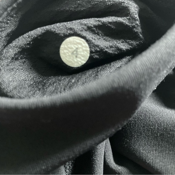 Lululemon Black Hop To It Capri Crop Leggings - Picture 12 of 13